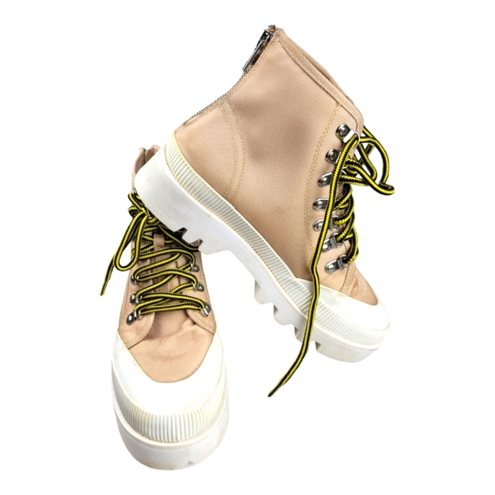 STEVE MADDEN Canvas Platform Front‎ Lace-Up Back Zip Ankle Boot